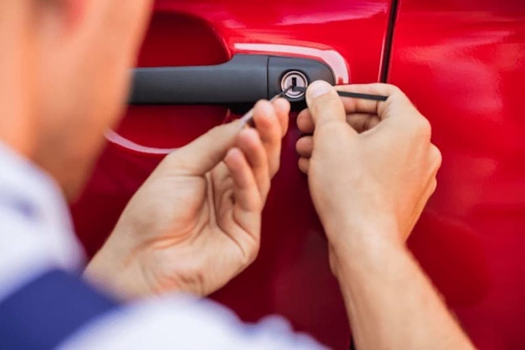 Autoöffnung Tiefenbronn